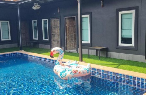 Nong Prue Villa | Tiki Pool Pattaya