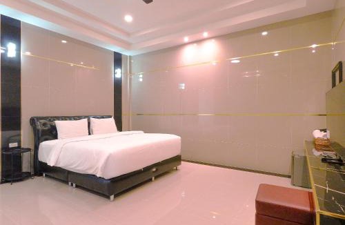 Central Pattaya Villa | Top Pool Villa Pattaya