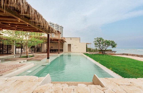 Hua Hin Villa | Ultra Luxury Beachfront 5 Bedrooms Pool Villa