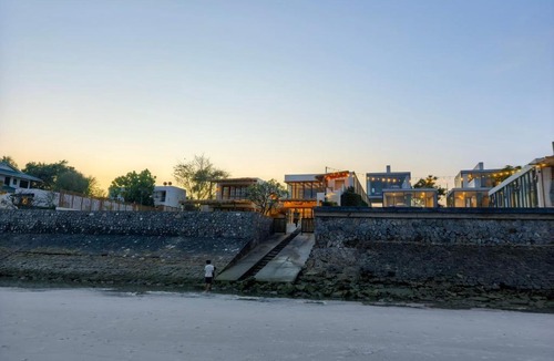 Hua Hin Villa | Ultra Luxury Beachfront 5 Bedrooms Pool Villa