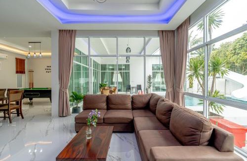 Huai Yai Villa | Vartika Poolvilla Pattaya