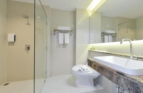 Mueang Samut Prakan District Hotel | VST Residence