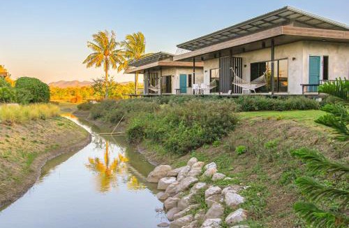 Khanong Phra House | White Knot Khao Yai