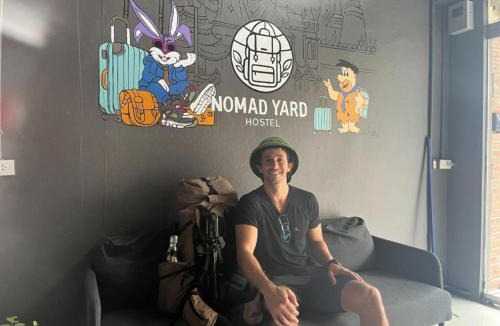 Wat Sam Phraya Apartment | XXNomad Yard Hostel Khaosan โนแมด ยาร์ด โฮสเทล ข้าวสาร