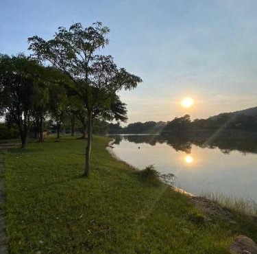 บ้านม่านศิลป์ in Ban Lam Thong Lang