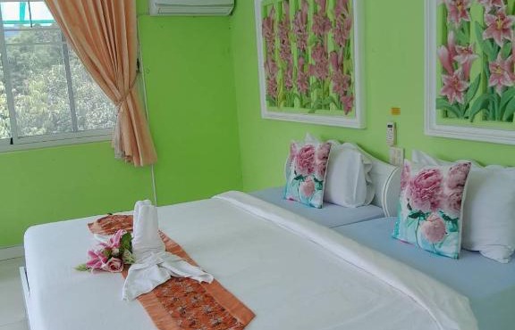 อุ่นเรือน รีสอร์ท in Ban Wang Takhrai