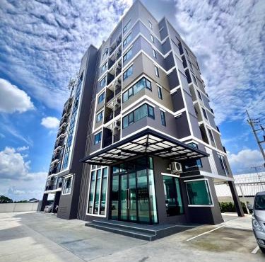 เวลโกรว์ โฮเทล - Wellgrow Hotel in Ban Bang Kha
