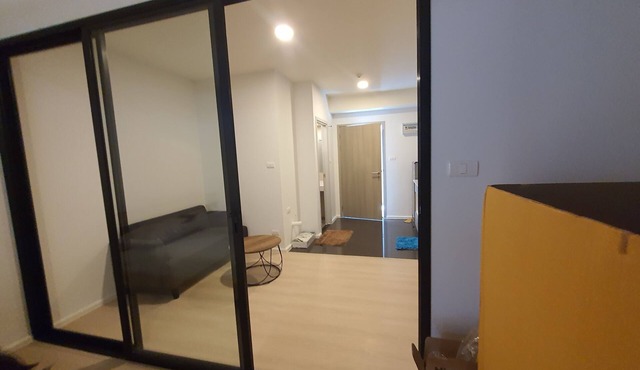 1 bedroom condo 10 minutes walk to d-prep school, mega bangna and top golf in Krung Thep Maha Nakhon