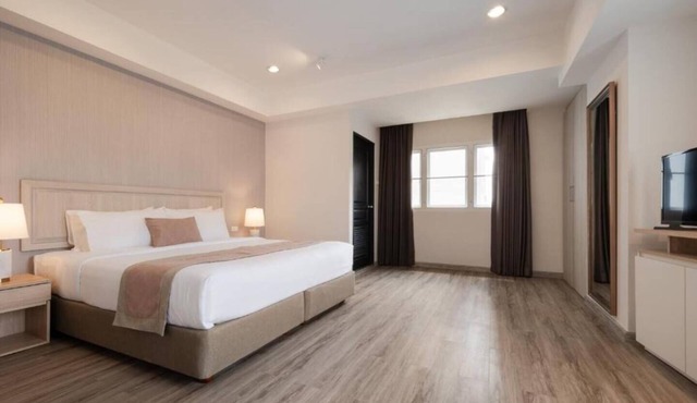 1 BR Ruamrudee/service/Monthly in Krung Thep Maha Nakhon