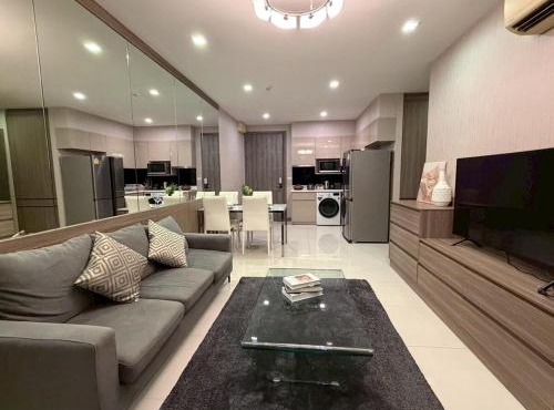 2 Bed 2 Bath Luxury Apartment Next to Convention Center in Bangkok