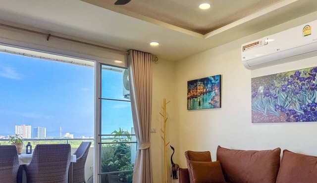 2-Bedroom Apartment with Nice View near Train Station. in Chiang Mai