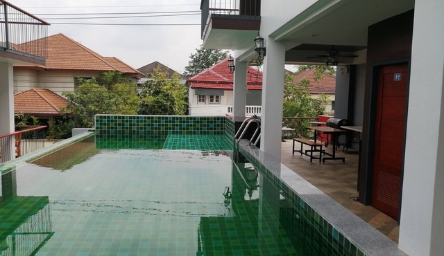 2BRs private pool in BKK, Calm area 3km to metro, 10 km to Pratunum in Bangkok