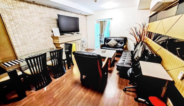 2D - Short-Term Rental Allowed - Downtown Bkk Serviced Apartment in Krung Thep Maha Nakhon