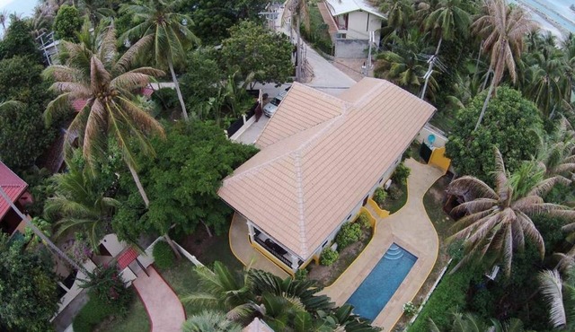 3 Bedroom Seafront Bay View Villa - Koh Phangan in Tambon Ko Pha-ngan