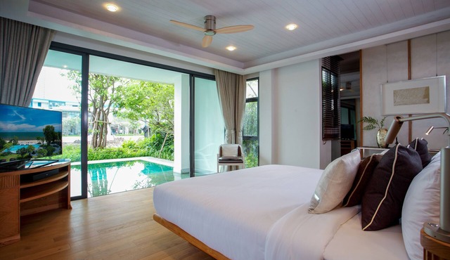 3BR Residence Pool Villa in Tambon Cha-am