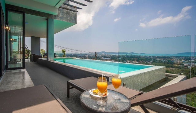 ✨️3BR3B Seaview!Infinity pool!Chef Kitchn! Maid!Concierge! 3 avail for groups! in Chalong