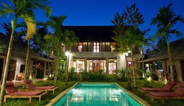 4 Bedroom Villa in Chiangmai with Pool. in Tambon Sop Mae Kha