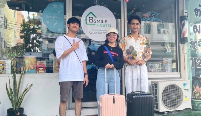 5 minutes to the Don Mueang Airport connector and Don Mueang Red Line station. in Krung Thep Maha Nakhon