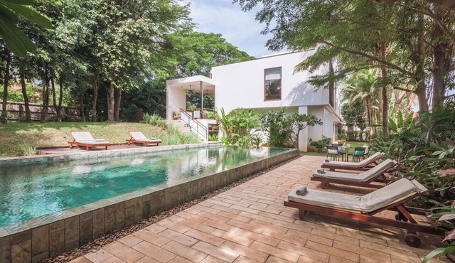 5BR Designer Eco-Villa, Private Pool in Krong Siem Reap