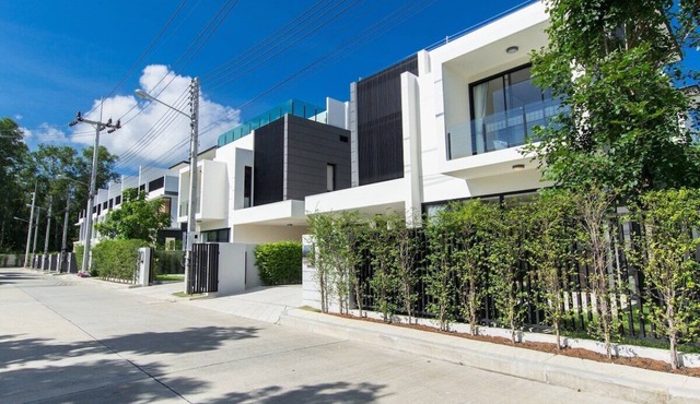 5BR Pool Villa · Laguna Park · Bangtao | CapitalPro in Tambon Choeng Thale