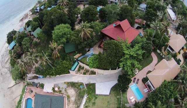 7 Bedroom Seafront Villa - Koh Phangan in Tambon Ko Pha-ngan