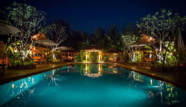 #7 DIRECTLY BESIDE SALT WATER POOL - RELAXING, RESTORATIVE, QUIET in Chiang Mai