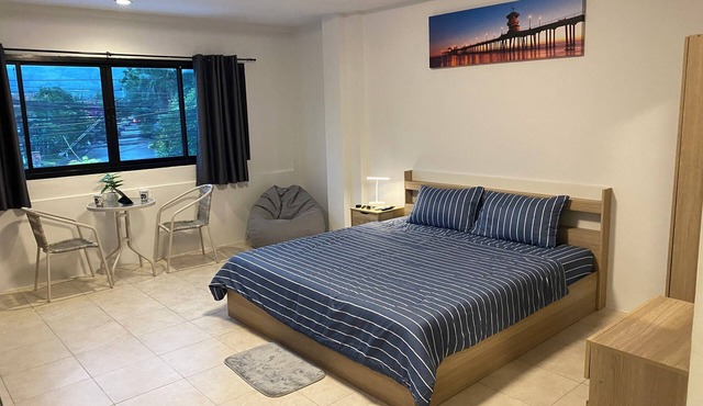 84 Bar & Guesthouse Room-1 in Kathu