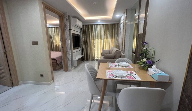 A beautiful pool view apartment in Banglamung