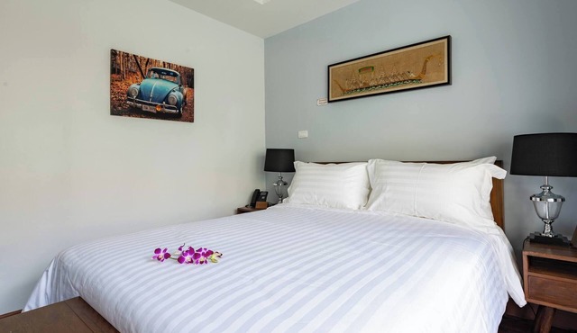 A lavish space with unique designer touches in Bangkok