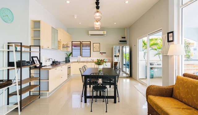A villa in the heart of Hua Hin, 2.5 km from Beach with a private swimming pool. in Huahin