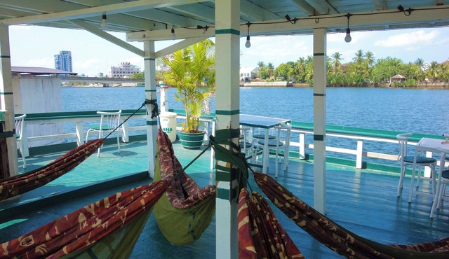 AHHA Floatel Kampot in Santuk
