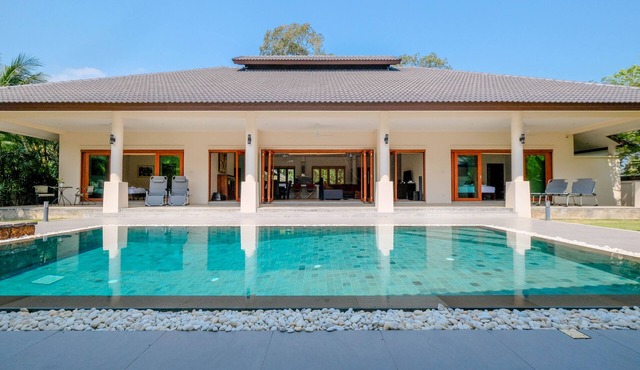 Art Luxe Homes - Baan Sawan Villa (Chiang Mai) in San Pu Loei