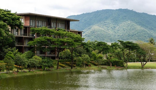 atta Lakeside Resort Suite - SHA Plus Certified in Pak Chong
