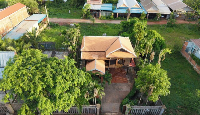 Authentic Khmer Home Pavilion & Tropical Garden in Krong Siem Reap