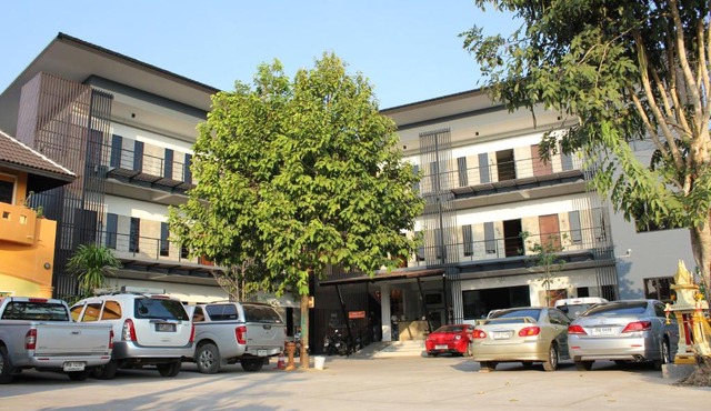 B-Cozy Hotel in Uttaradit