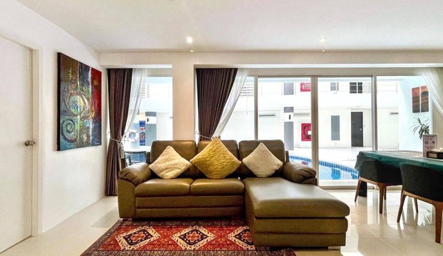 B12 - 2 Bedroom Serviced Apt with Pool Access, Karon Beach in Tambon Karon