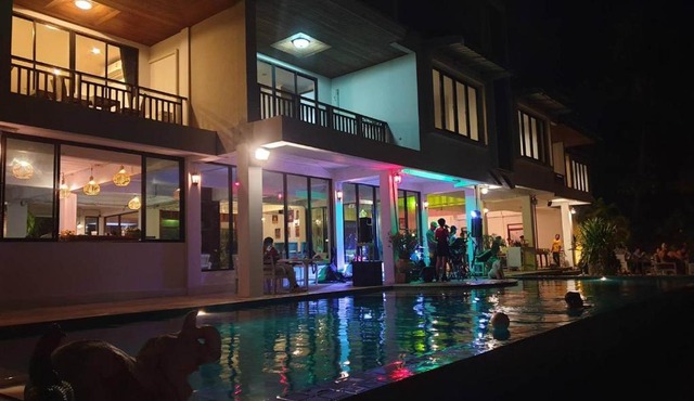 Baan Ampai Beach Hotel in Hua Thanon Beach