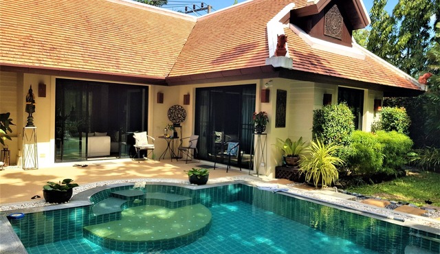 Baan Bua Nai Harn - Rawai - Villa situated in a tropical garden near the beach in Nai Harn