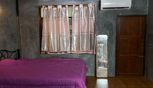 Baan Raiplaysoi Homestay in Photharam
