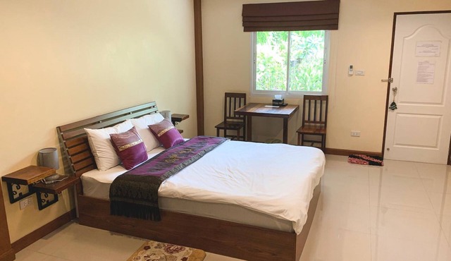 Baan Sooksiri Bangsaray in Sattahip