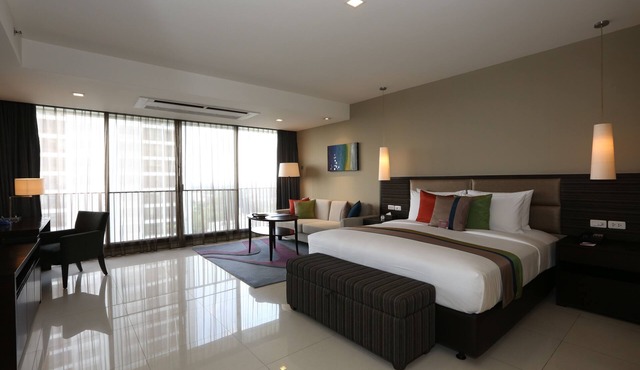 Bangna Pride Hotel & Residence in Bang Phli