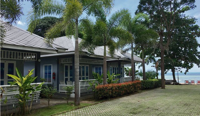 Bankrut Resort in Bang Saphan