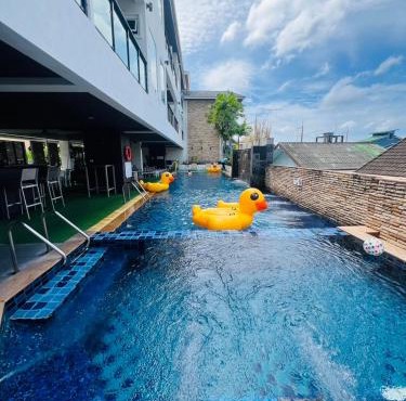 Baramee Resortel in Patong Beach