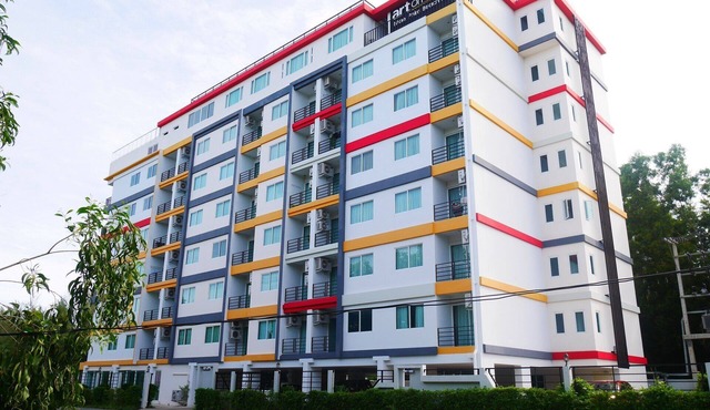 Beachfront, Rooftop saltwater pool with panoramic sea view in Klang