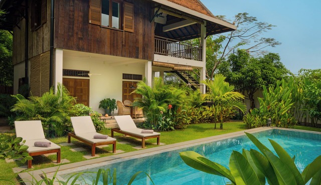 Beautiful Khmer house with pool at the edge of the Angkor conservation zone in ក្រុងសៀមរាប