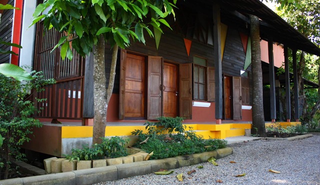 Bed&Breakfast, 2 Queen size beds near Chiang Mai railway station in Chiang Mai