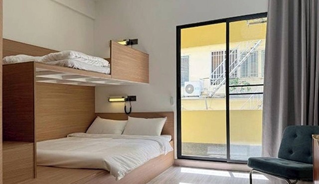 Brown H in Bangkok