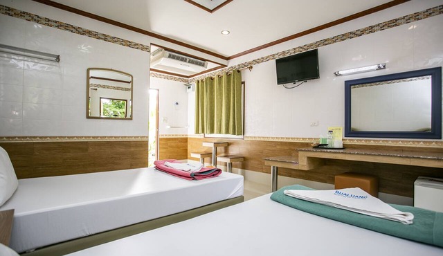 Bualuang Boutique Resort in Ang Thong