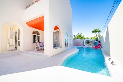 Candy House Private Pool Villa & KTV in Bueang Sam Phan