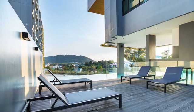Central Hill View B901A Shopping & Relax in Kathu